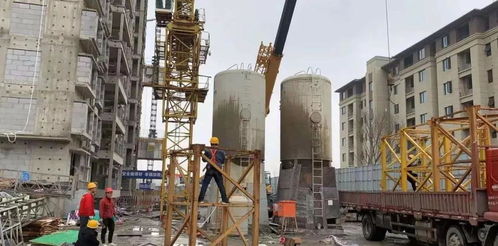 塔吊司機(jī)應(yīng)該注意哪些問(wèn)題